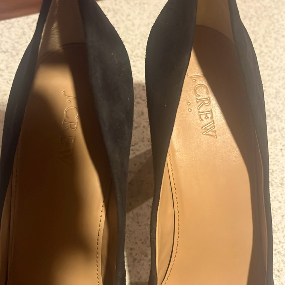 Jcrew black suede round to pump size 11